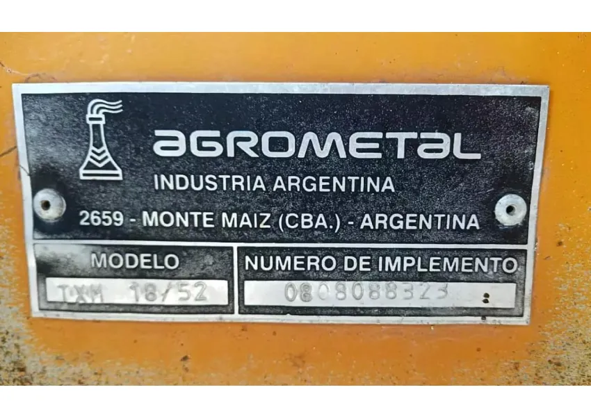 Sembradora-De-Granos-Gruesos-Agrometal-TX-MEGA-De-18-a-52-Usada-a_o-2008- Barberis Agrocomercial